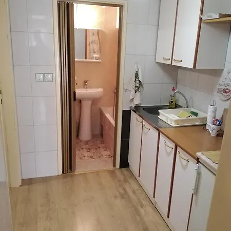 Lara Lejlighed Sombor